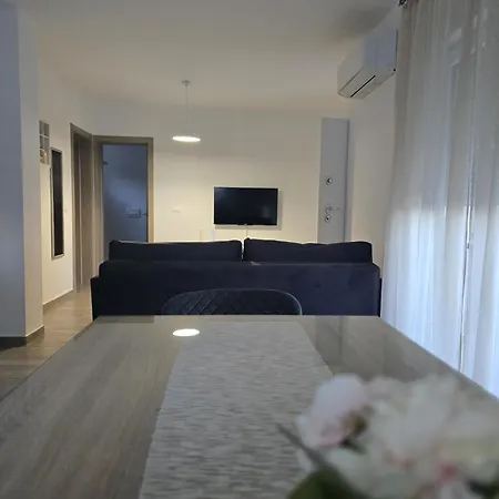 Lavanda بيبينيا