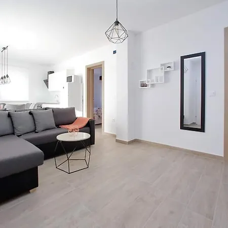 Lavanda Apartman *